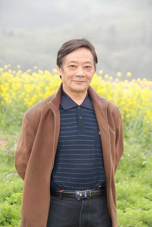 罗国玮老师的照片，单击鼠标查看大图！